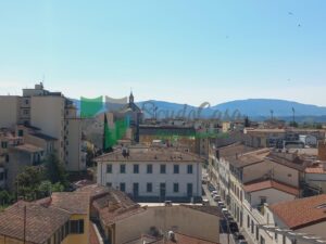 ULTIMO PIANO CON VISTA PANORAMICA